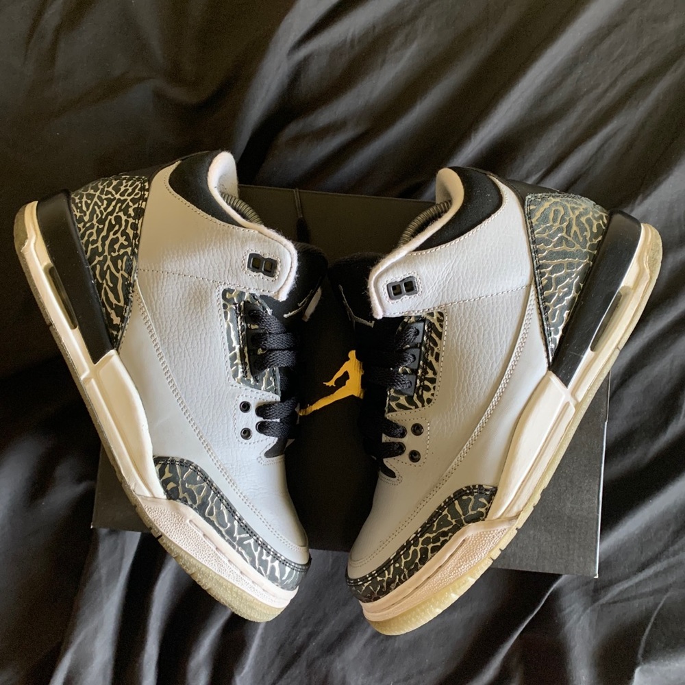 wolf grey 3’s